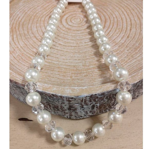 🆕 Accessory Label White Clear Pearl Necklace - Picture 2 of 2
